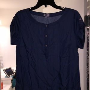 crown & ivy short sleeve lightweight denies blouse